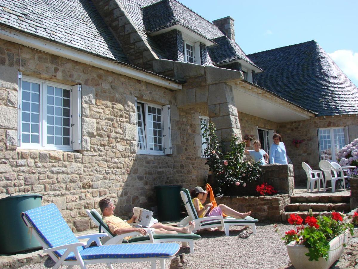 Bed and Breakfast Les Ajoncs Plougrescant Exterior foto